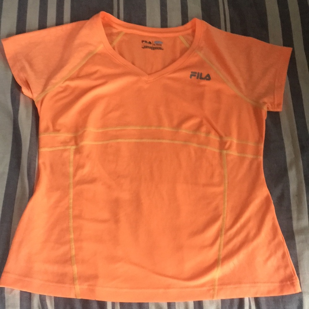 Fila top